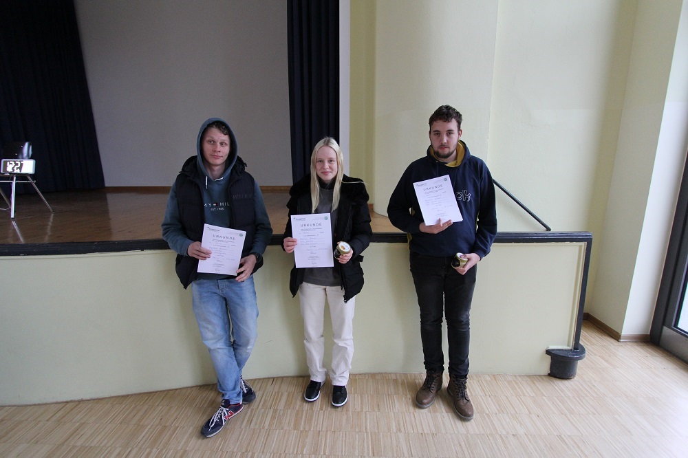 3. Platz: <br />
Benjamin Bommer, Livia Wortha, Max Rambauske (Gärtner Landschaftsbau),